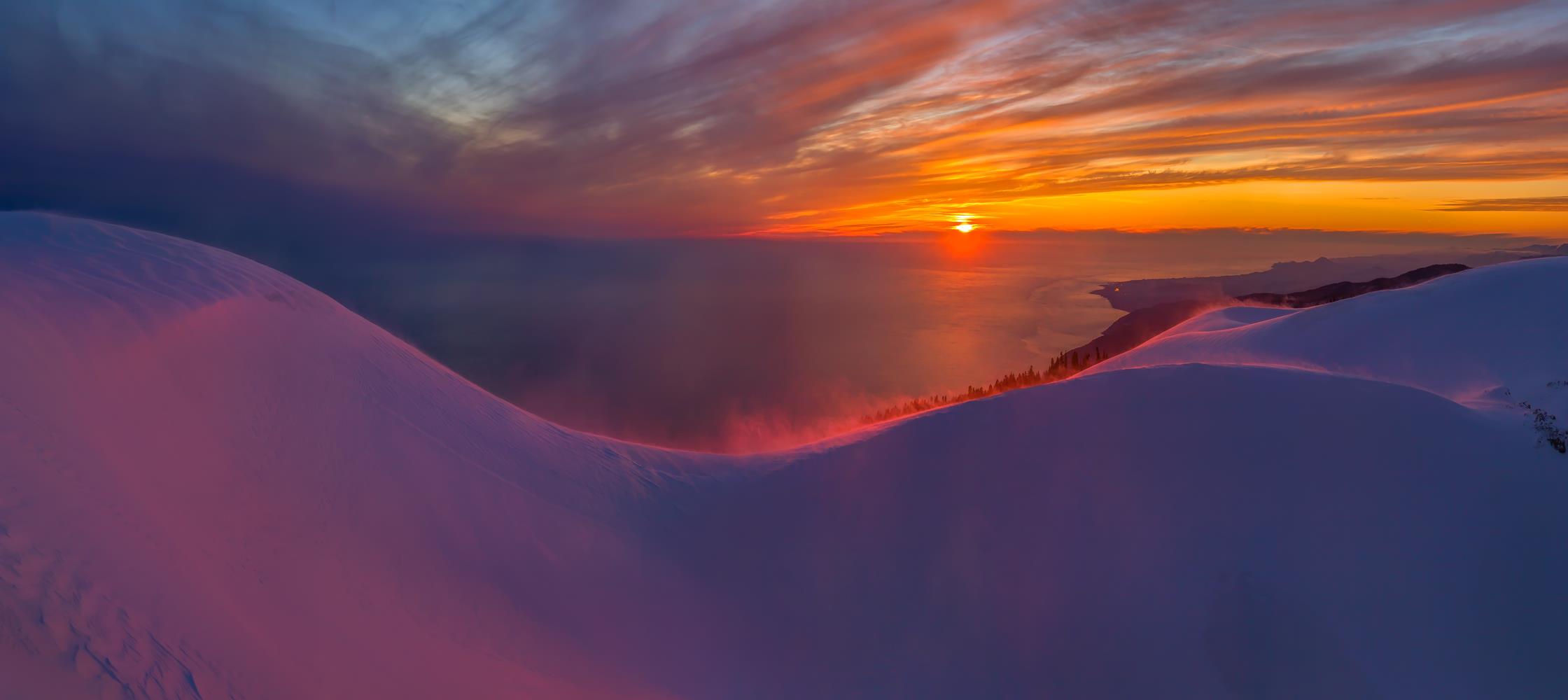 Снежные вершины над морем 1 - интерьерная фотокартина