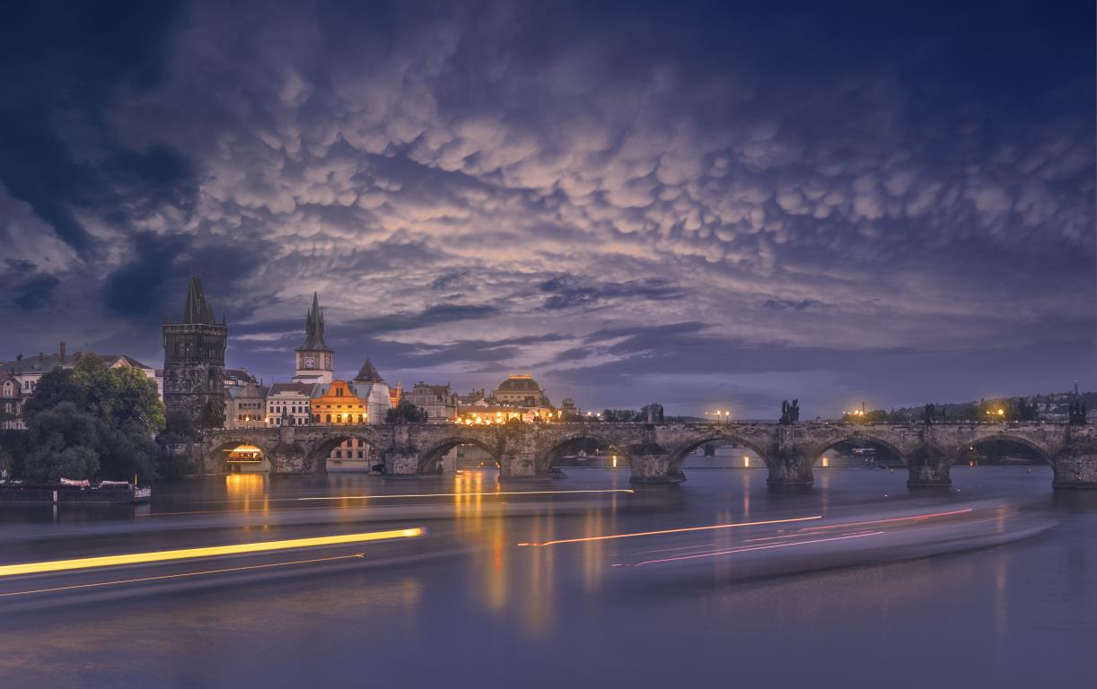 Ночная Прага - интерьерная фотокартина