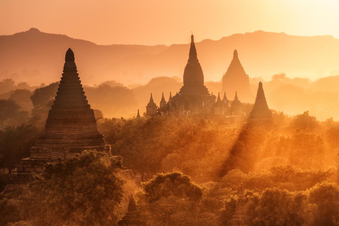 Древняя столица Мьянмы 2 - интерьерная фотокартина