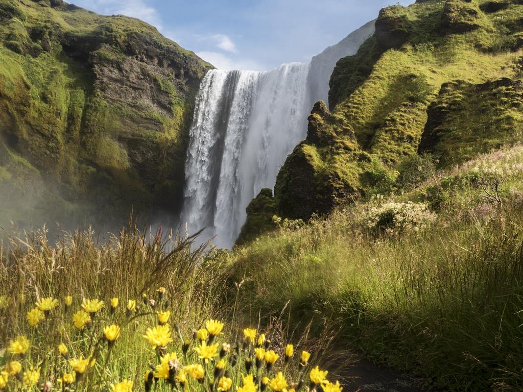 Водопад Скоугафосс - интерьерная фотокартина