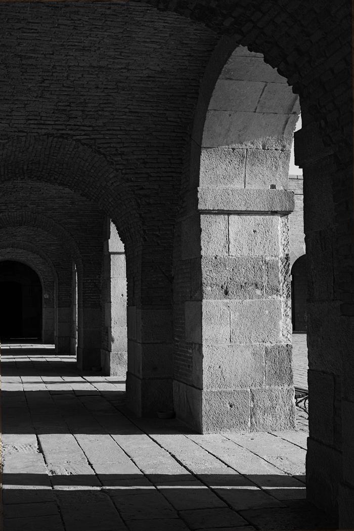 Галерея крепости Монтжуик - интерьерная фотокартина